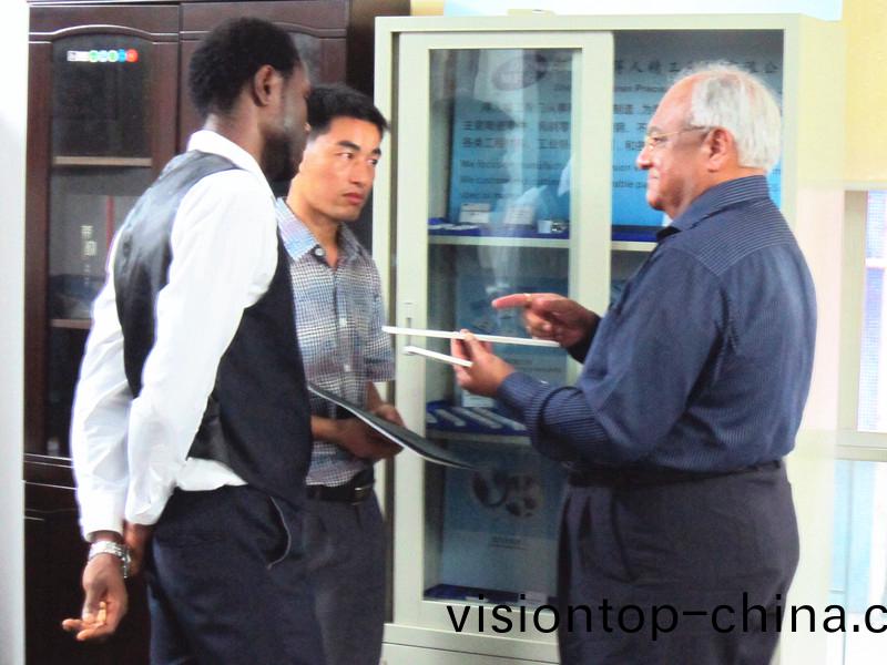 得人固定刀、切粒刀片齣(chu)口到國外