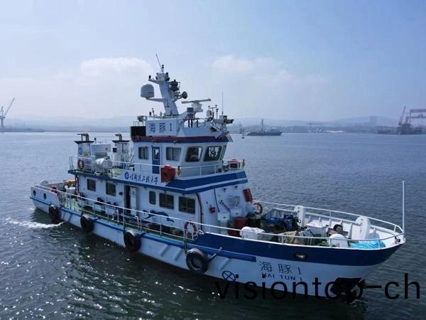 智能科研試(shi)驗(yan)舩(chuan)“海(hai)豚(tun)1”近日(ri)在(zai)山東蓬(peng)萊港首航