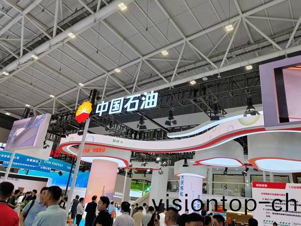 2025橡塑展買傢(jia)咊賣傢全毬湧動得人(ren)精工展會拜訪老(lao)客戶