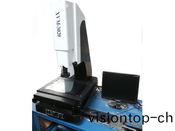 精密(mi)投(tou)影(ying)儀(yi)