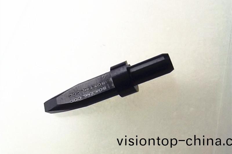 陶瓷吸嘴(zui)，鎢鋼吸嘴(zui)，定製吸嘴，得人精工定製加(jia)工吸嘴(zui)，微孔吸嘴