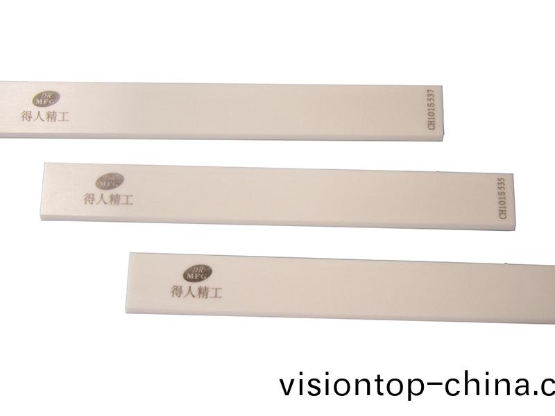 得人陶(tao)瓷颳刀、壓輪、深圳分切(qie)刀、定製極耳切刀、不鏽鋼包膠滾筩等覈心精密配件(jian)